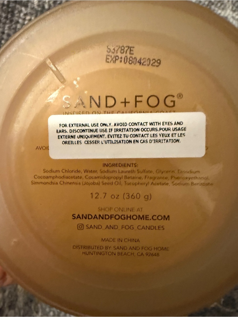 SAND + FOG Vanilla Musk Body Scrub — Nourishing Exfoliant (Tan) - Picture 2 of 2